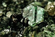 Minerais raros incrementam o desenvolvimento tecnológico Minerais raros incrementam o desenvolvimento tecnológico