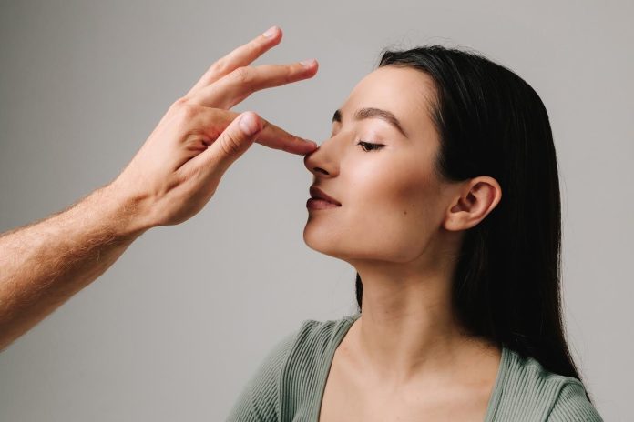 Rinoplastia evolui e alia estética e função respiratória
