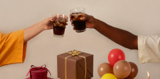 Vó Alzira celebra aniversário com descontos e concurso Vó Alzira celebra aniversário com descontos e concurso
