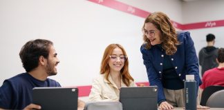 Inovação e empreendedorismo abrem novos caminhos na medicina Inovação e empreendedorismo abrem novos caminhos na medicina