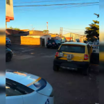 Motorista é flagrado com carro furtado e preso por embriaguez ao volante em Botucatu
