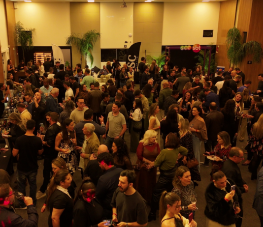 Square Wine Experience reúne cerca de 400 pessoas