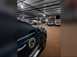 Mulher é presa após GCM encontrar porções de crack escondidas em tênis no Centro de Botucatu