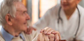 Envelhecimento amplia demanda por geriatria no SUS