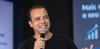 Prospecção B2B ganha força na indústria brasileira