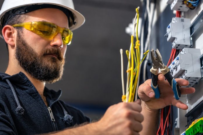 Empresa destaca pontos para uma instalação elétrica segura