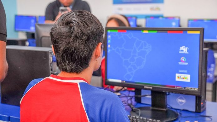 Aprender Conectado supera marca de 30 mil escolas