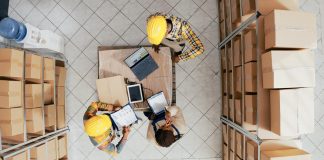 Crédito caro leva empresas a rever gestão com fornecedores Crédito caro leva empresas a rever gestão com fornecedores