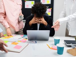 Escalas de trabalho influenciam saúde mental das equipes