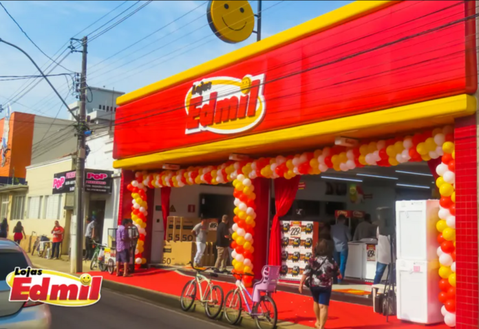 Edmil reduz tempo de atendimento em 78% com IA no WhatsApp