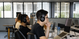 Startup mineira lança hub de marketing com IA para empresas