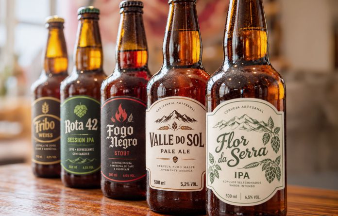 Mercado de cervejas artesanais impulsiona demanda de rótulos