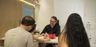 Procura por diagnóstico de autismo e TDAH expõe lacuna Procura por diagnóstico de autismo e TDAH expõe lacuna
