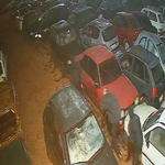 Grupo invade pátio para furtar bicicletas motorizadas e 10 adolescentes e um adulto são detidos em Botucatu