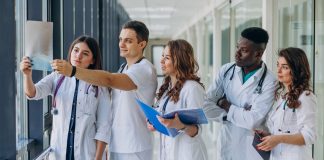 Congresso torna Enamed obrigatório para exercer medicina Congresso torna Enamed obrigatório para exercer medicina