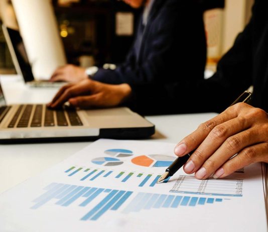 Ferramentas financeiras ajudam comerciantes a gerir negócio