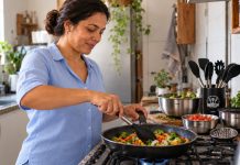 Brasileiros voltam a cozinhar em casa e buscam orientação Brasileiros voltam a cozinhar em casa e buscam orientação