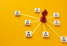 Dados sobre o trabalho dividem empresas entre dois extremos Dados sobre o trabalho dividem empresas entre dois extremos