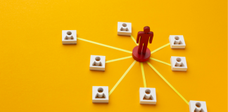 Dados sobre o trabalho dividem empresas entre dois extremos