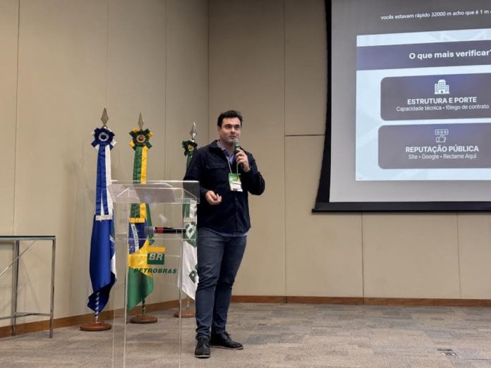 Pisos Elevados Brasil palestra em workshop da Petrobras Pisos Elevados Brasil palestra em workshop da Petrobras