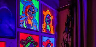 Bia Ferrer apresenta exposição de stencil neon em São Paulo