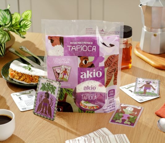Akio leva tapioca e folclore às famílias