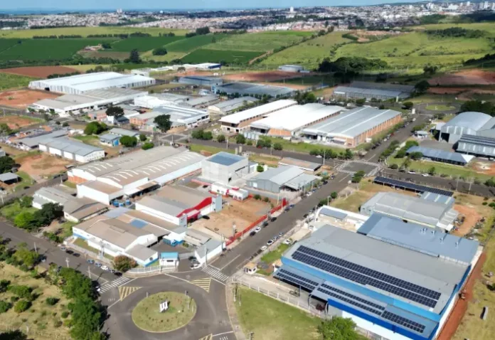 distrito-industrial-botucatu-131026