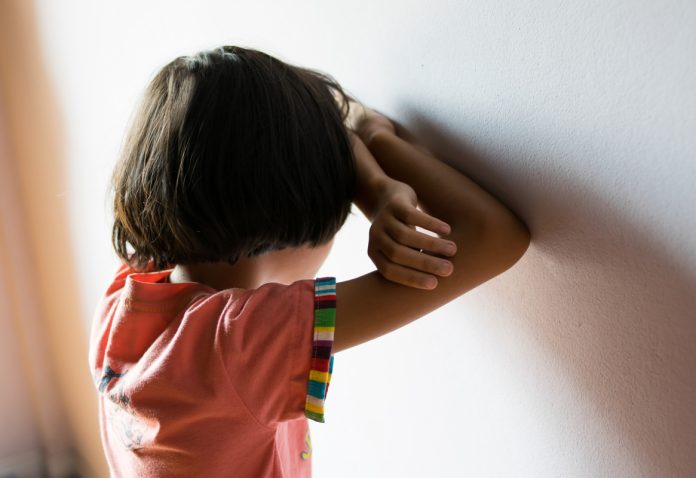 Educar com limites ajuda a criança a crescer