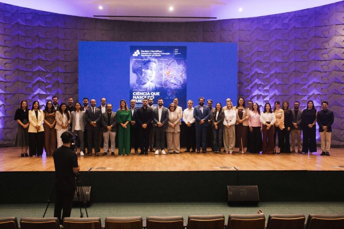 Agir fortalece pesquisa e lança revista científica em saúde Agir fortalece pesquisa e lança revista científica em saúde