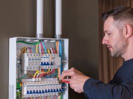 Eventos climáticos exigem atenção às instalações elétricas