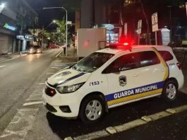 Homem é preso após dar tapa no rosto da filha diante de guardas em Botucatu