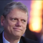 Tarcísio supera 64% dos votos para governador em Botucatu